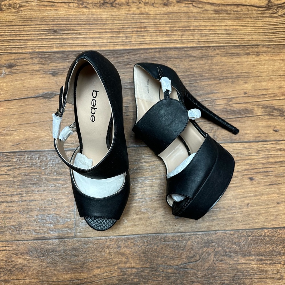 Bebe Black Heels Classic Design